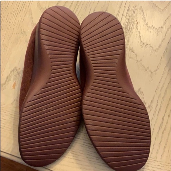 Maroon Allbirds wool runners - Picture 3 of 4